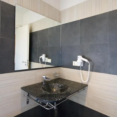 Briganti Hotel 3*
