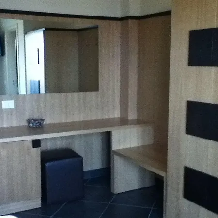 فندق Briganti 3*