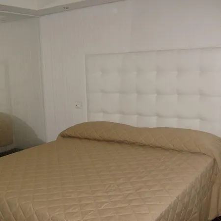 Briganti Hotel 3*
